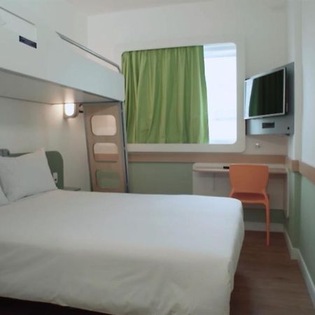 ibis budget Osasco Buitenkant foto