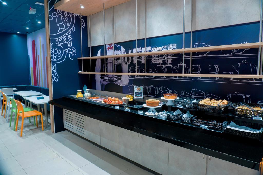 ibis budget Osasco Buitenkant foto