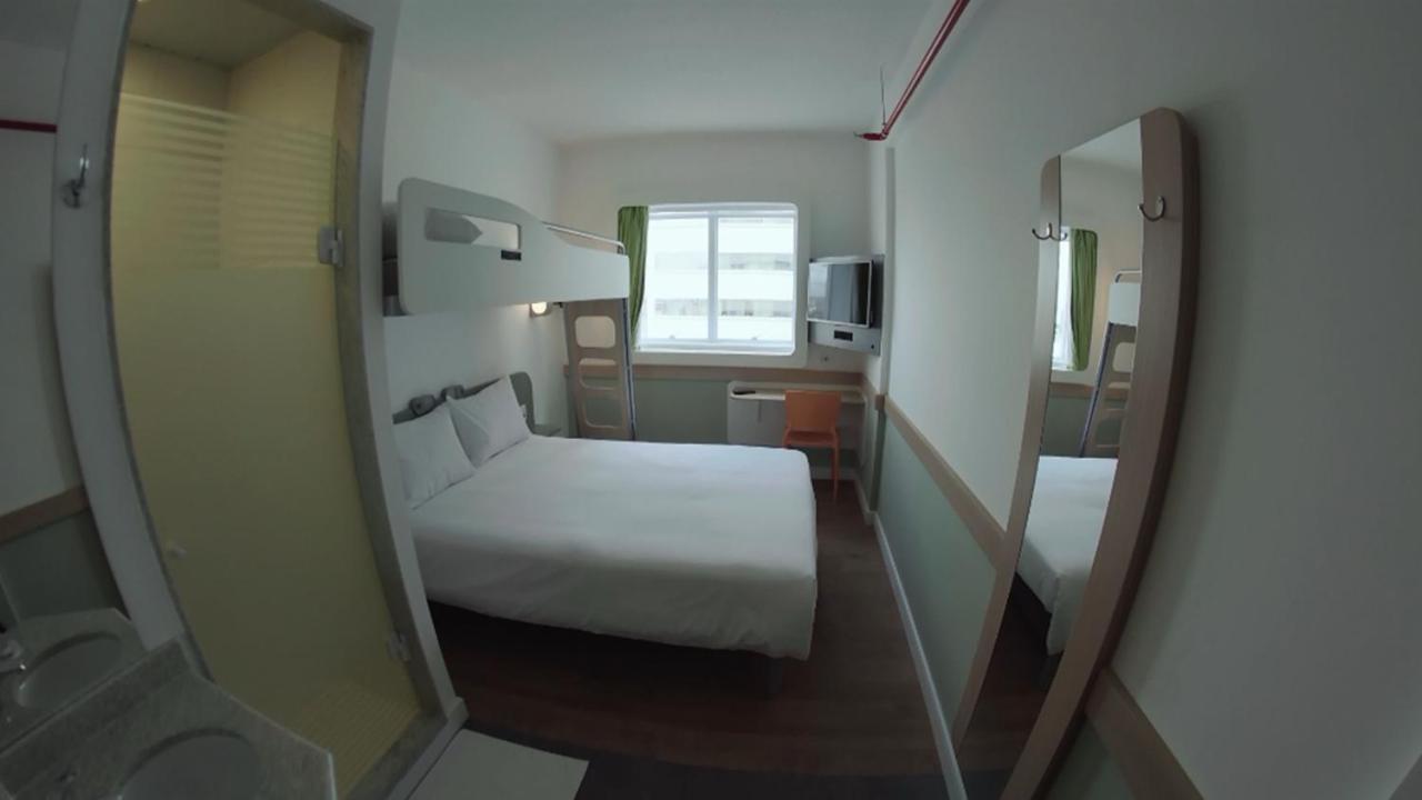 ibis budget Osasco Buitenkant foto